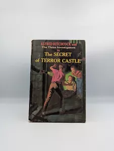 Vintage Three Investigators The Secret Of Terror Castle Book 1 1964 HC Hitchcock - Picture 1 of 9