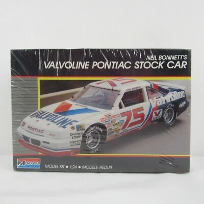 Neil Bonnett #75 Valvoline RahMoc Race Pontiac Monogram 1/24 Plastic Model #2787 - Image 1 of 4