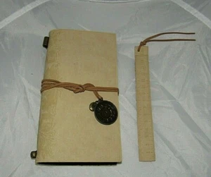 ELFENBEIN ODER BRAUN ZEITMESSER TASCHENUHR AKZENT REISENDE KRAWATTE JOURNAL MIT LESEZEICHEN - Bild 1 von 16