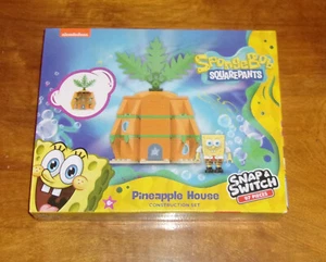Well Played Snap & Switch SpongeBob SquarePants Pineaplle House - Picture 1 of 6