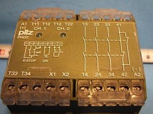 PILZ  , PNOZ 24VDC 3S 1O, 474695    - Picture 1 of 4