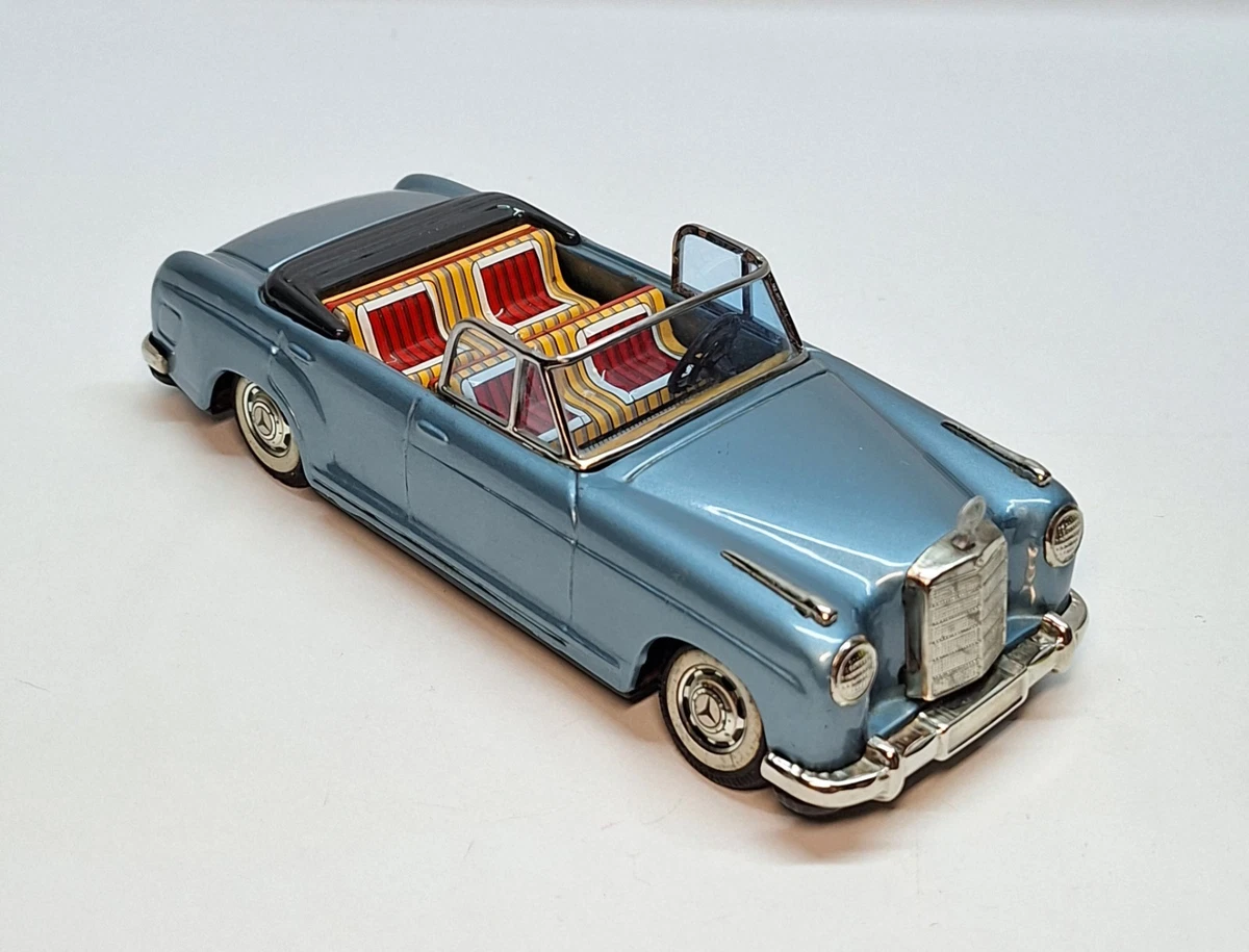 萬代屋【メルセデス ベンツ219コンバーチブル水色】ブリキ【箱付】tin car Amazon.co.jp: 萬代屋 メルセデス ベンツ219コンバーチブル水色 ブリキ