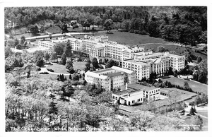 # K2899    WHITE SULPHUR SPRINGS,  W.V.   REAL PHOTO   POSTCARD,  THE GREENBRIER - Picture 1 of 2