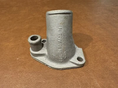 NOS FORD E0SE-8592-AA 302 351W 5.0 THERMOSTAT HOUSING WATER OUTLET MERCURY - Image 1 of 4