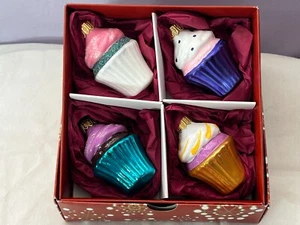 Christmas ornaments set of 4 glass decorated cupcakes Poland OH8873 - Picture 1 of 7