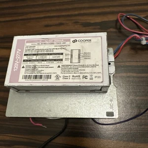 Cooper Lighting LED Driver XEL-051REU-CX250D-FZANC-A02 120V~277V 12.5W Max - Picture 1 of 7