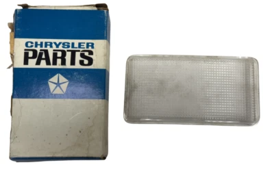 Dodge Charger 1966-1967 lado derecho pasajero lámpara de estacionamiento lente 2585089 Nuevo de Lote Antiguo Foto 1 de 4