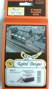 Kestrel N Gauge GMKD12 Small Signal Box Pre Coloured Plastic Kit - Picture 1 of 2