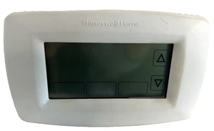 Honeywell Home RTH7600D-1030 Programmable Thermostat Touchscreen Display 7 Day - Picture 1 of 4