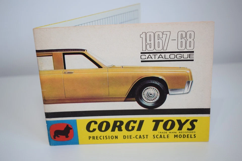 B93 CATALOGO FOLDER VOLANTINO CORGI TOYS 1967 1968 UK U.K. EXC. COND. - Immagine 1 di 4