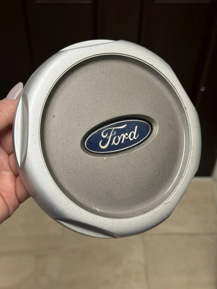 Tapacubos tapacubos Ford Explorer Sport Trac 2001-2005 OEM Qt.1 Foto 1 de 4