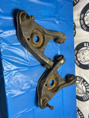 Par de brazos de control delanteros Ford Mustang SVT Cobra 2003-04 NP Foto 1 de 4