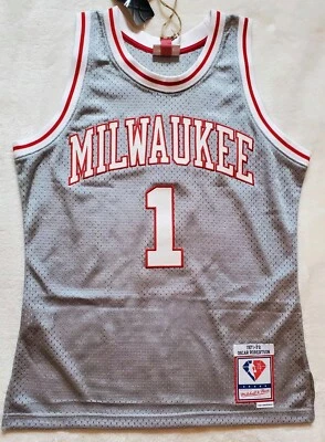 1971 Oscar Robertson Milwaukee Bucks Mitchell & Ness 75th Anniv Jersey Sz M Sewn - Image 1 of 4