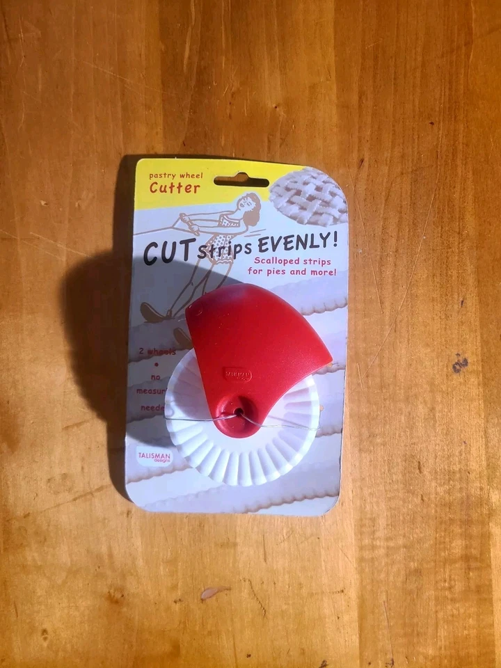 Talisman Designs Pastry Wheel Pie Crust Cutter, Red -New In Package  - Image 1 of 4