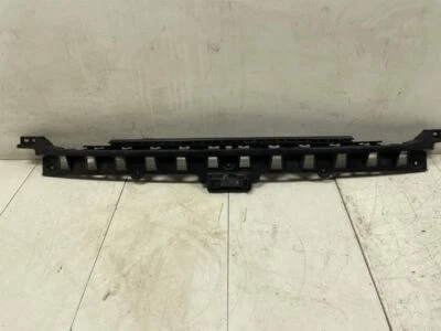 ЗАРЯДНОЕ УСТРОЙСТВО DODGE 2016 ЗАДНИЙ БАМПЕР ЦЕНТРАЛЬНЫЙ ОПОРНЫЙ КРОНШТЕЙН ЗАВОДСКОЙ - Изображение 1 из 4