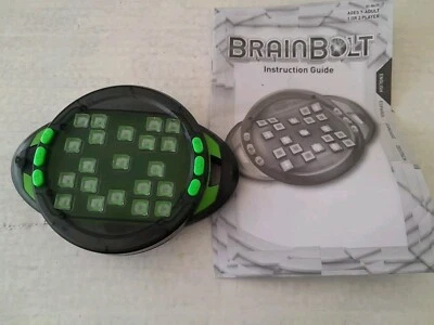 Brain Bolt Light Up elektronisches Memory-Spiel. 7 Jahre + Batterien nicht enthalten  - Bild 1 von 4