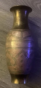 Huge Hammered Vintage Brass  Vase  Made in India Floral Pattern - Picture 1 of 4