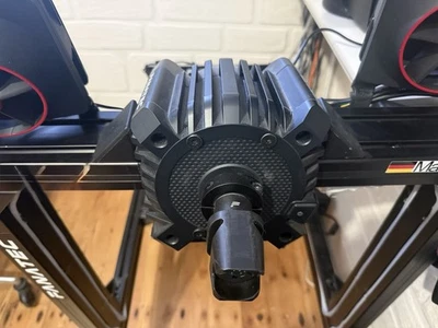 Fanatec Gran Turismo DD Pro Wheel Base (8 Nm) mit QR2 – OVP – Top Zustand - Bild 1 von 4