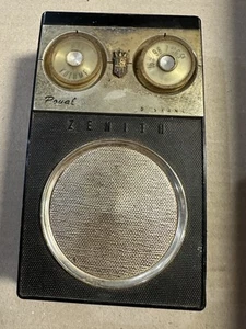 Zenith Royal 500 Transistorradio - wie besehen - ungetestet - Bild 1 von 15