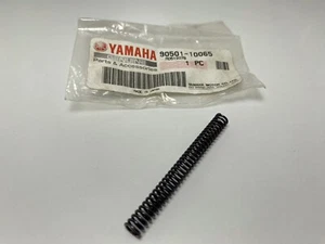 Spring 25HP 30HP Outboard Yamaha OEM Part # 90501-10065 New Old Stock - Picture 1 of 1
