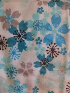 Jo-Ann Fabric Flannel 3 yard - New in plastic - Blue Pinwheel Floral - Picture 1 of 4