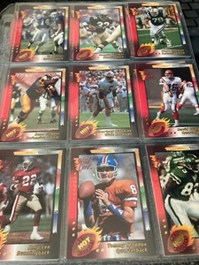 1992 WILD CARD GOLD FOIL RED HOT ROOKIES SET BASE 30 CARTE - Foto 1 di 4