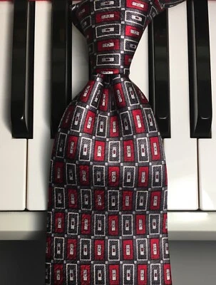 PIERRE CARDIN /Grand Geometric Silk Tie w/Silver, Gray & Ruby Red Rectangles - Image 1 of 4