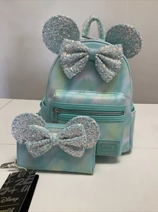 Loungefly Disney Seafoam Minnie Mouse Sequin Bow Exclusive With Matching Wallet - Picture 1 of 8