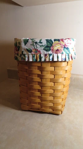 Longaberger Tissue Basket with Fabric Floral Lining  1997, 10" tall Cover