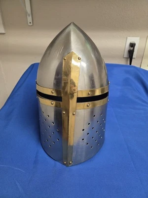 Casco de colección Gran Casco Armadura Medieval Pan de Azúcar Cruzado Foto 1 de 4