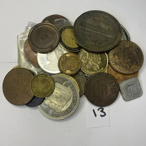 484g-MIXED TOKENS, MEDALS & COINS-UNSORTED & UNRESEARCHED COMBINE POST ONLY UK - Picture 1 of 3