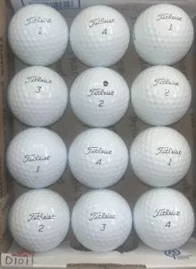 12 Titleist Pro V1 weiße Golfbälle 3/4A Klasse Lot D101-D104 - Bild 1 von 5