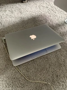 2013 macbook pro 13.3 8gb ram - Picture 1 of 8