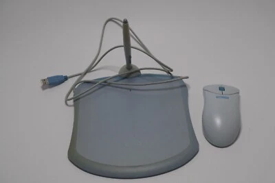 Wacom Graphics Tablet ET-0405-U with Pen and Mouse - Image 1 of 3