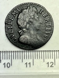 1699 William III Copper Farthing - Second Issue, Spink 3558 (E080) - Picture 1 of 2