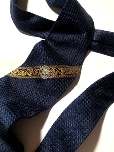 VERSACE VINTAGE AÑOS 10 BARROCO GRIEGO LLAVE MEDUSA CABEZA CORBATA JACQUARD ITALIA AZUL OSCURO - Imagen 1 de 16