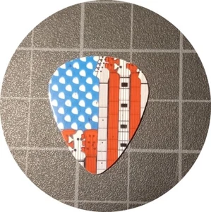 GUITAR AMERICAN FLAG GUITAR PICKS SET OF 4 - Picture 1 of 3