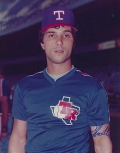 Autographed 8x10  LEE MAZZILLI  Texas Rangers photo - with COA - Bild 1 von 1