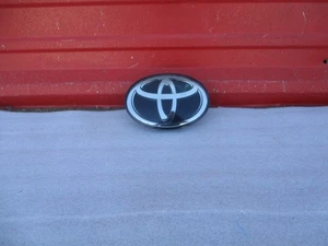 2016 2017 2018 2019 2020 2021 2022 2023 Toyota Tacoma  Emblem  oem USED - Picture 1 of 7