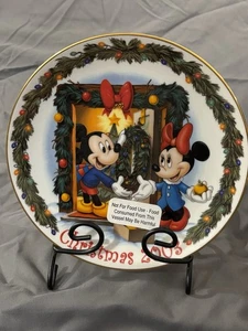 Plato de Navidad Disney "Hogar para las vacaciones" 2003 - Imagen 1 de 3