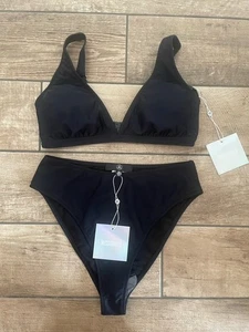 BNWT Missguided Bikini Size 8 Padded Sturdy Straps Sport Grown On Triangle - Picture 1 of 5