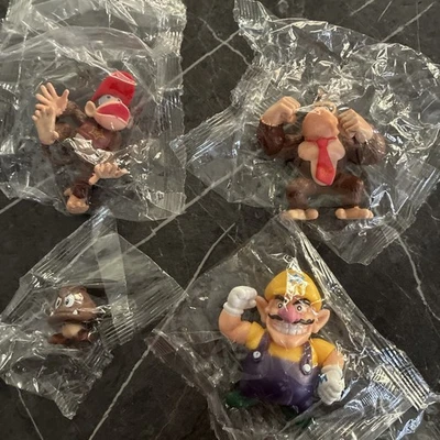 Lote de 4 figuras World Of Nintendo PVC Wario Diddy Kong 2,5 pulgadas Foto 1 de 4