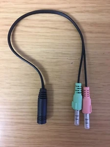 3.5mm Jack (2 Male to Female) Connector Audio Splitter - Gaming/PC etc. NEW! - Picture 1 of 1