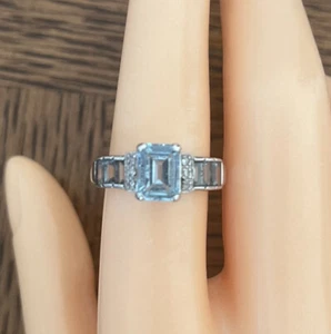 Cluster-Ring 9 kt Gelbgold blauer 2 kt Topas & Diamant, UK-Größe O 1/2, EU-Größe 55 - Bild 1 von 5