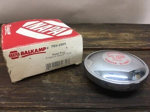 Tapa de combustible Napa Balkamp de colección de lote antiguo -P/N 703-1059 en caja original - Imagen 1 de 3