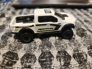 Hot Wheels '17 Ford F-150 Raptor Loose 2017 HW Hot Trucks #4 129/250 Tampo Error - Picture 1 of 5
