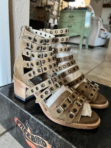 NEU 7 Freebird Casandra hellbraune Leder Sandalen Riemchen Schuhe verstellbare Riemen Boho - Bild 1 von 7