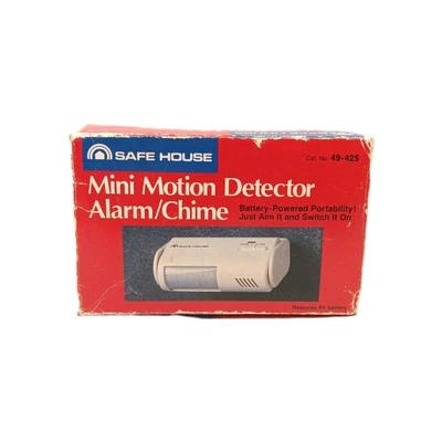 RADIO SHACK Safe House Mini Motion Detector Alarm/Chime 49-425 Portable Open Box - Image 1 of 3