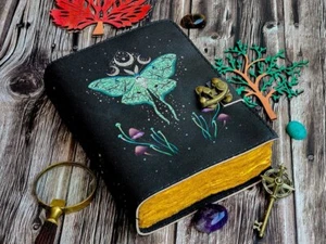 Diario in pelle mago degli incantesimi libro per gatti quaderno vuoto libro delle ombre Wiccan - Foto 1 di 9