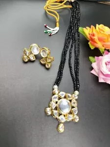 Indian Gold Plated Kundan Pendent Necklace Black BeadsWedding Bridal Jewelry Set - Picture 1 of 6
